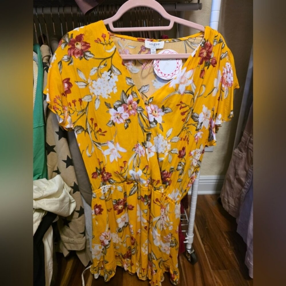 Umgee Size Small Yellow Floral Short Sleeve Romper